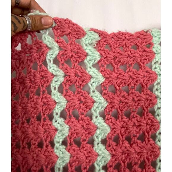 VTG Crocheted Afghan Blanket 42"x51" Handmade CottageCore Granny Coral Green - Picture 2 of 7